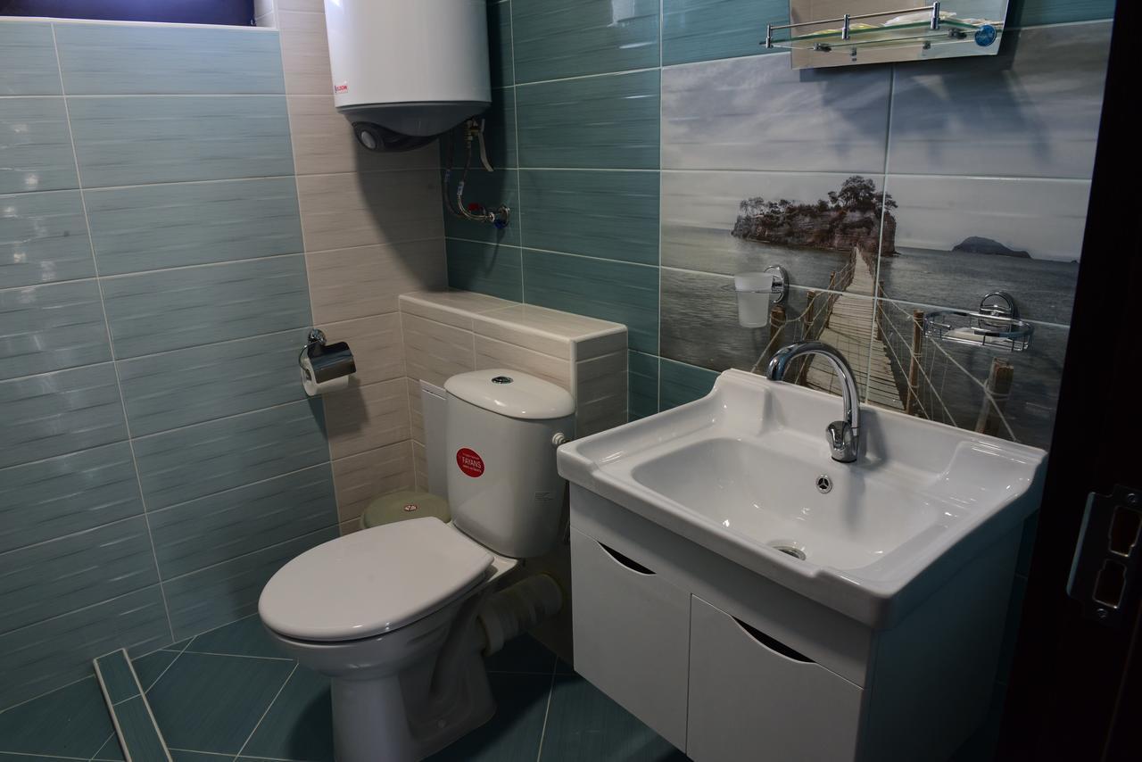 Hotel Active Apartments Targoviste Kültér fotó