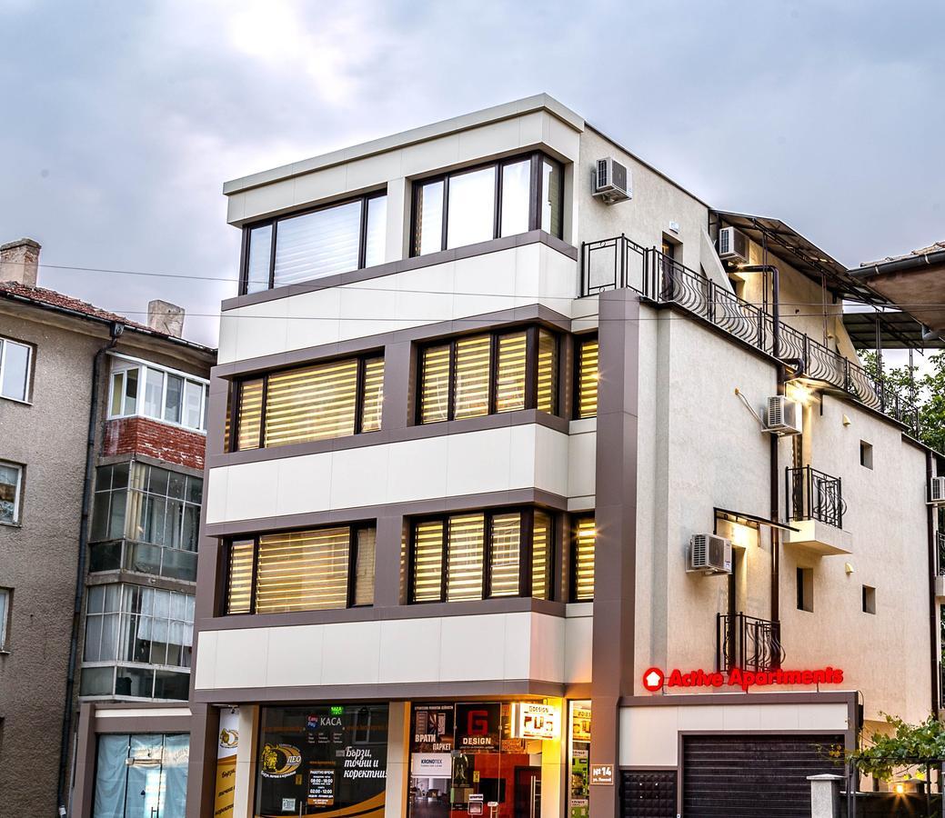 Hotel Active Apartments Targoviste Kültér fotó