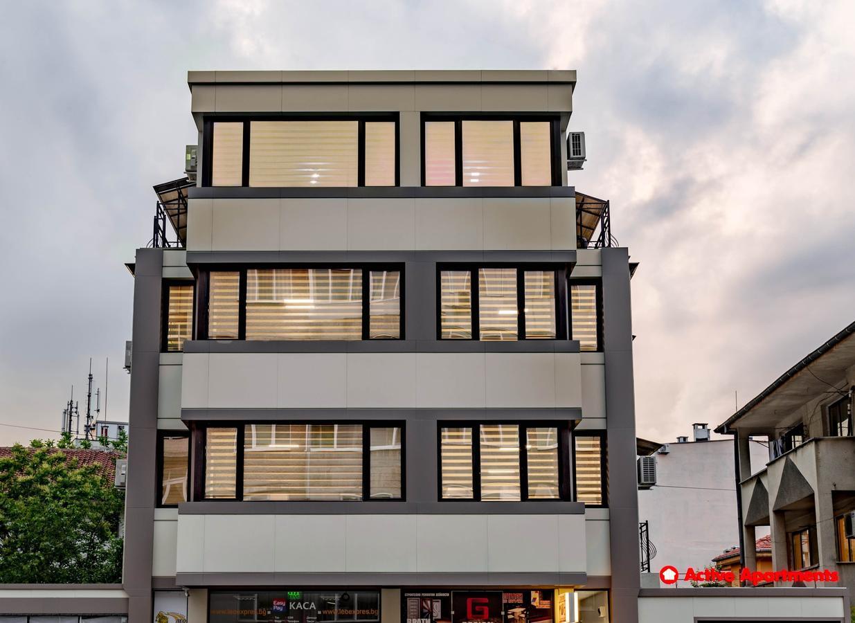 Hotel Active Apartments Targoviste Kültér fotó